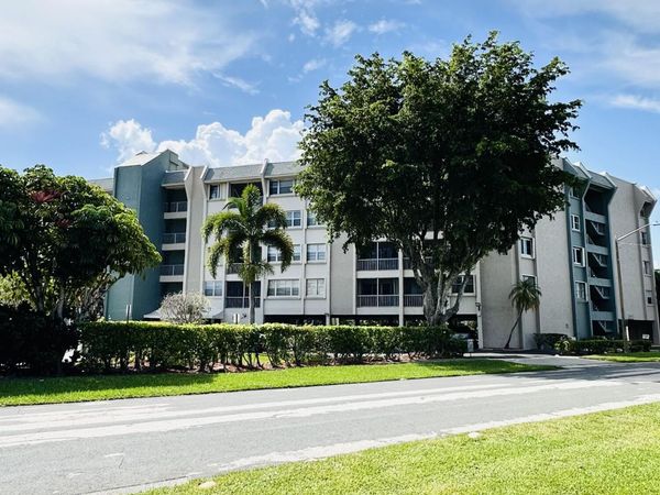 505 SPENCER Drive, Unit 408, West Palm Beach, FL 33409