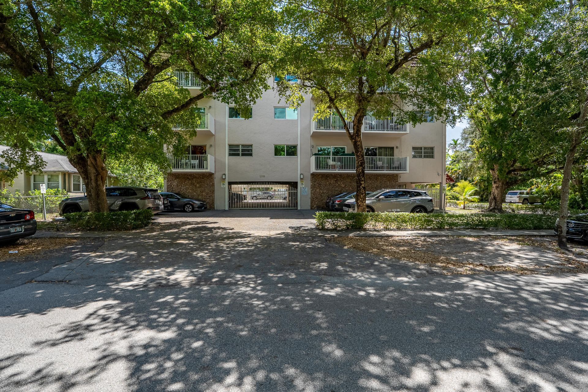 12105 NE 11th Place, Unit 103, North Miami, FL 33161 Photo