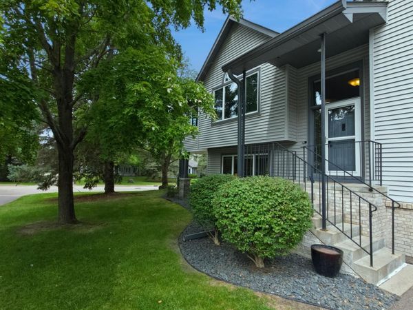 2552 Manitou Lane, White Bear Lake, MN 55110