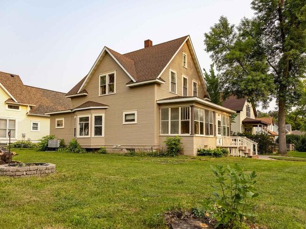 603 Horace Avenue N, Thief River Falls, MN 56701