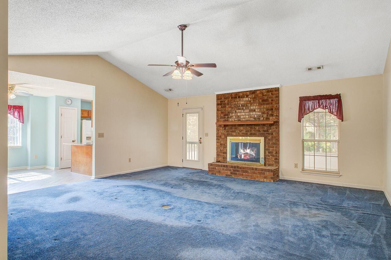 4901 Boykin Drive Photo 5