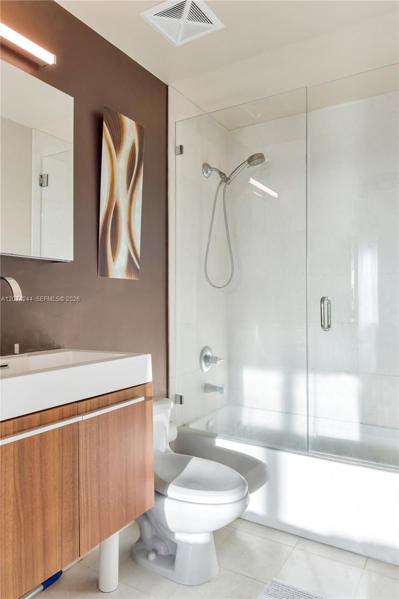 60 SW 13th St , Unit 3211, Miami, FL 33130 Photo
