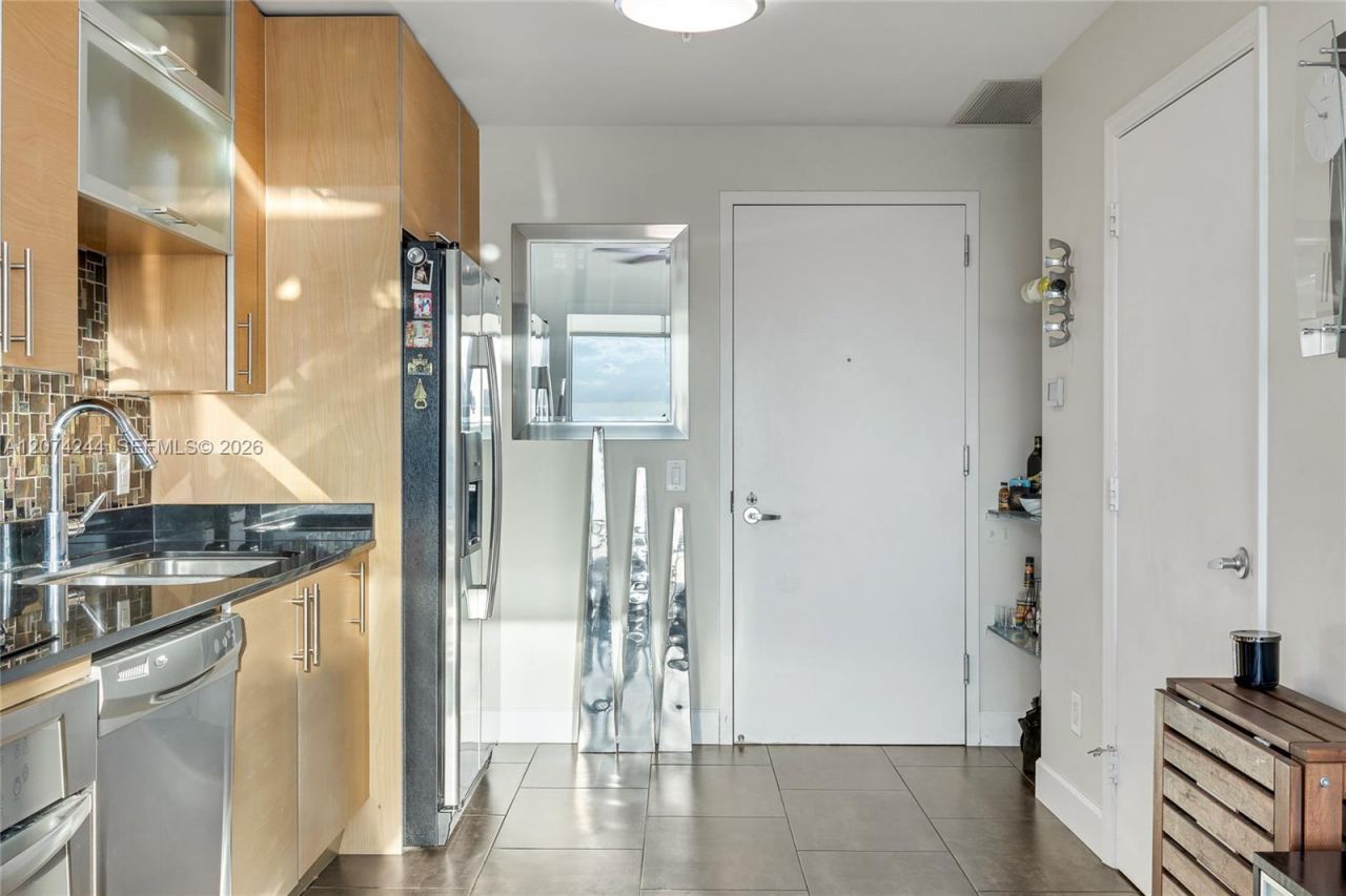 60 SW 13th St , Unit 3211, Miami, FL 33130 Photo