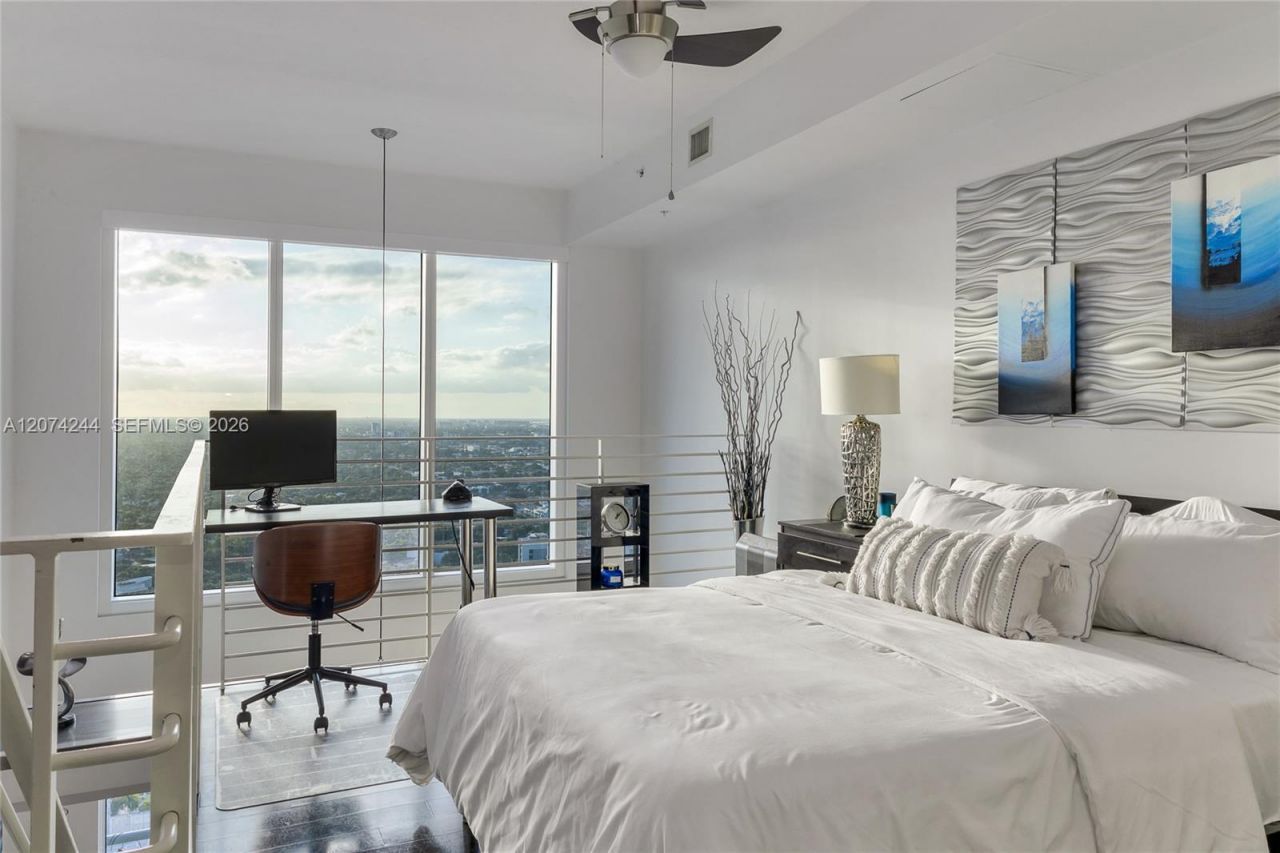 60 SW 13th St , Unit 3211, Miami, FL 33130 Photo