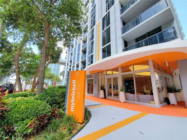 31 SE 6th St, Unit 1703, Miami, FL 33131