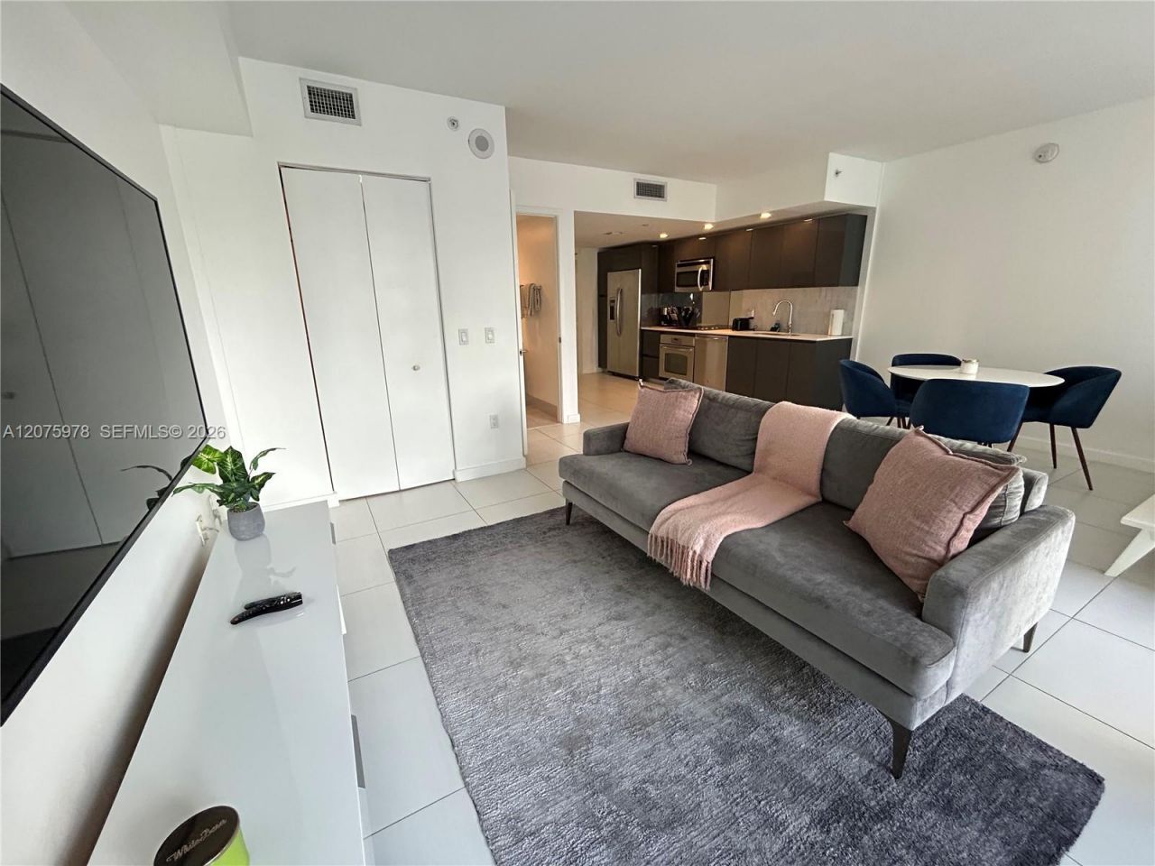 31 SE 6th St, Unit 1703, Miami, FL 33131 Photo