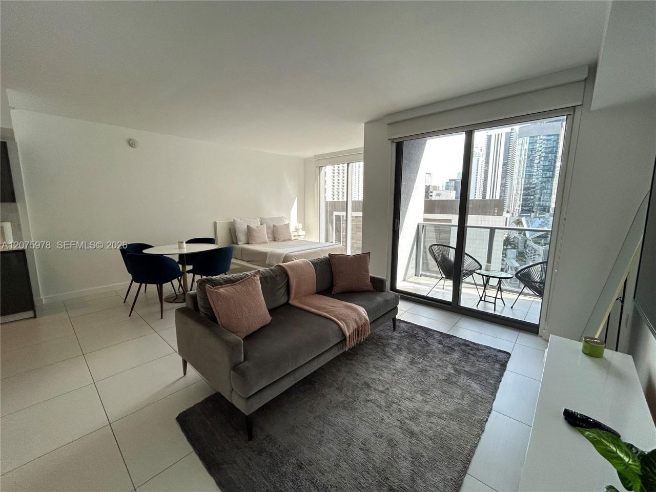31 SE 6th St, Unit 1703, Miami, FL 33131 Photo