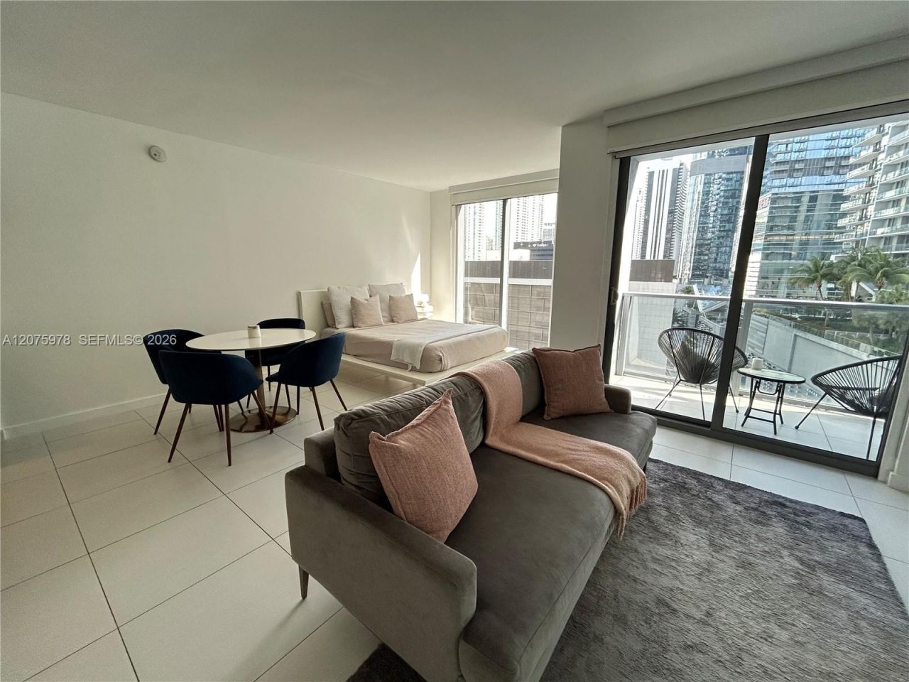 31 SE 6th St, Unit 1703, Miami, FL 33131 Photo