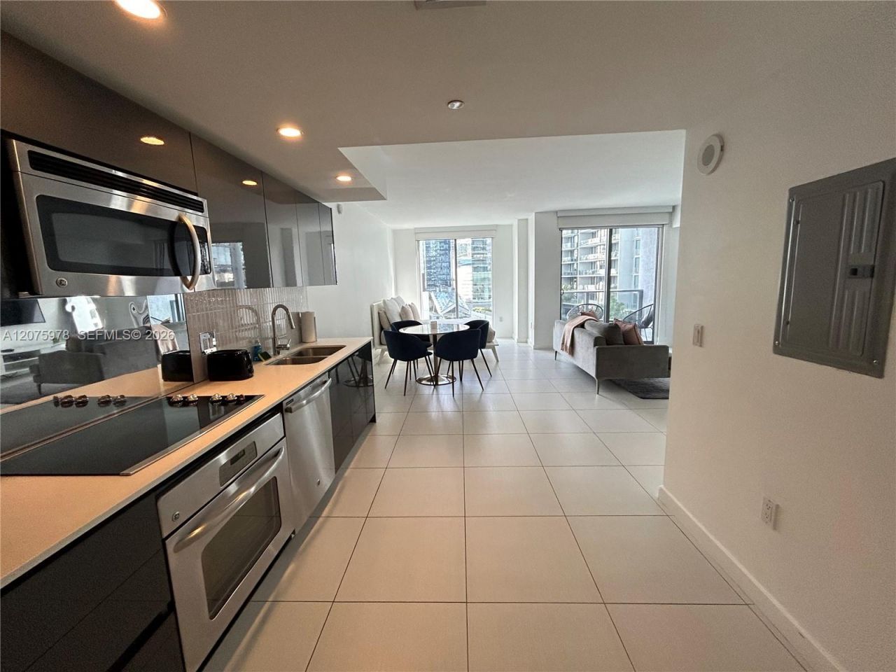31 SE 6th St, Unit 1703, Miami, FL 33131 Photo