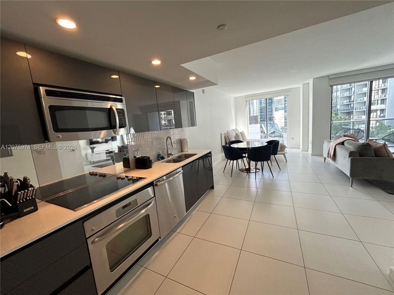 31 SE 6th St, Unit 1703, Miami, FL 33131 Photo