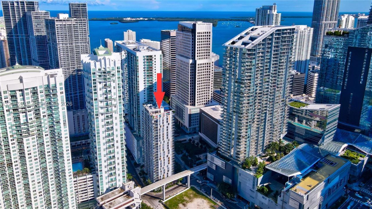 31 SE 6th St, Unit 1703, Miami, FL 33131 Photo