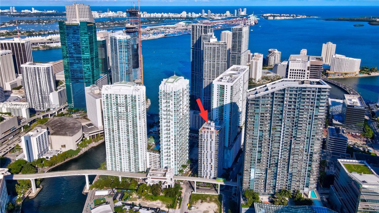 31 SE 6th St, Unit 1703, Miami, FL 33131 Photo