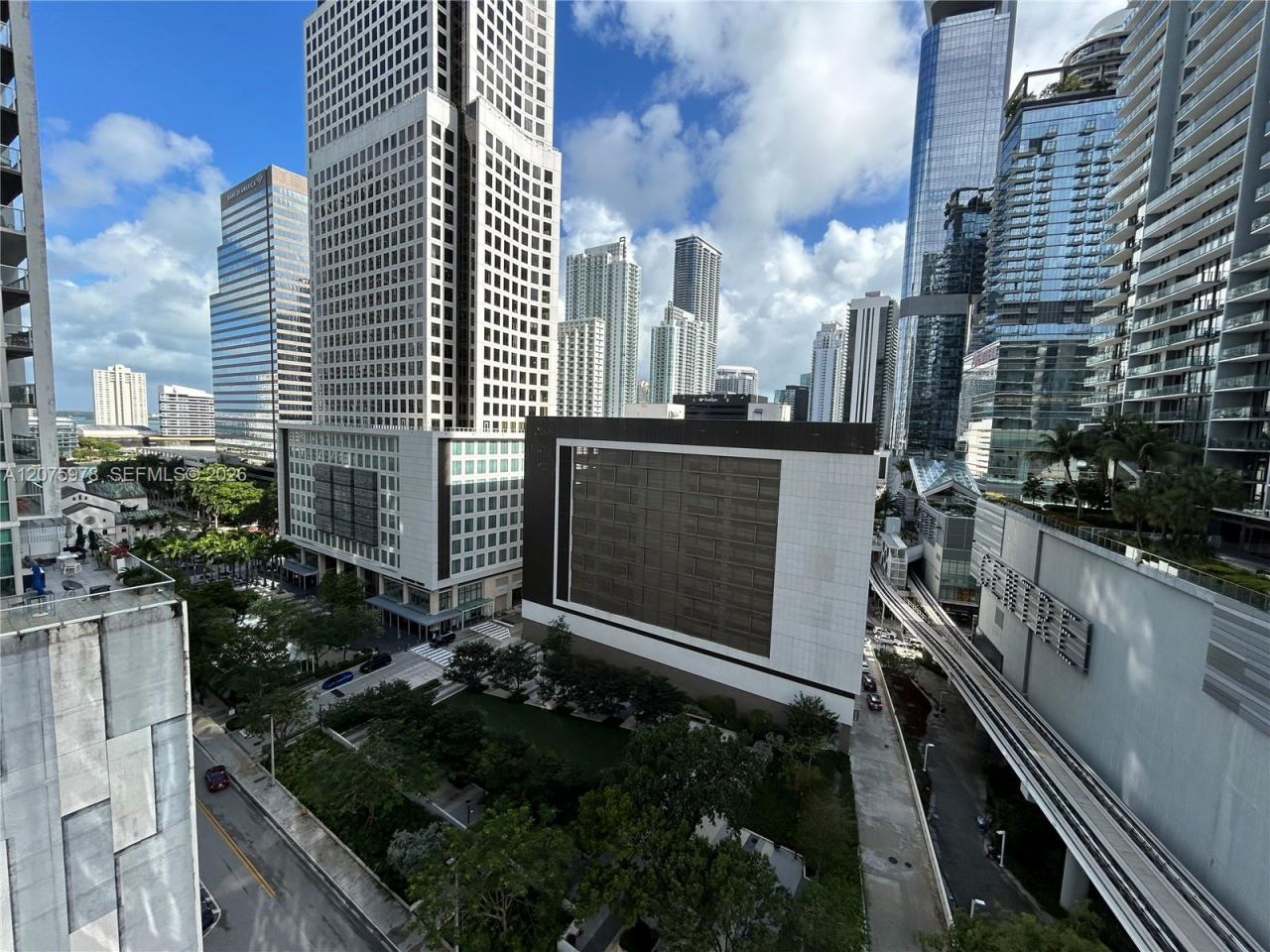 31 SE 6th St, Unit 1703, Miami, FL 33131 Photo