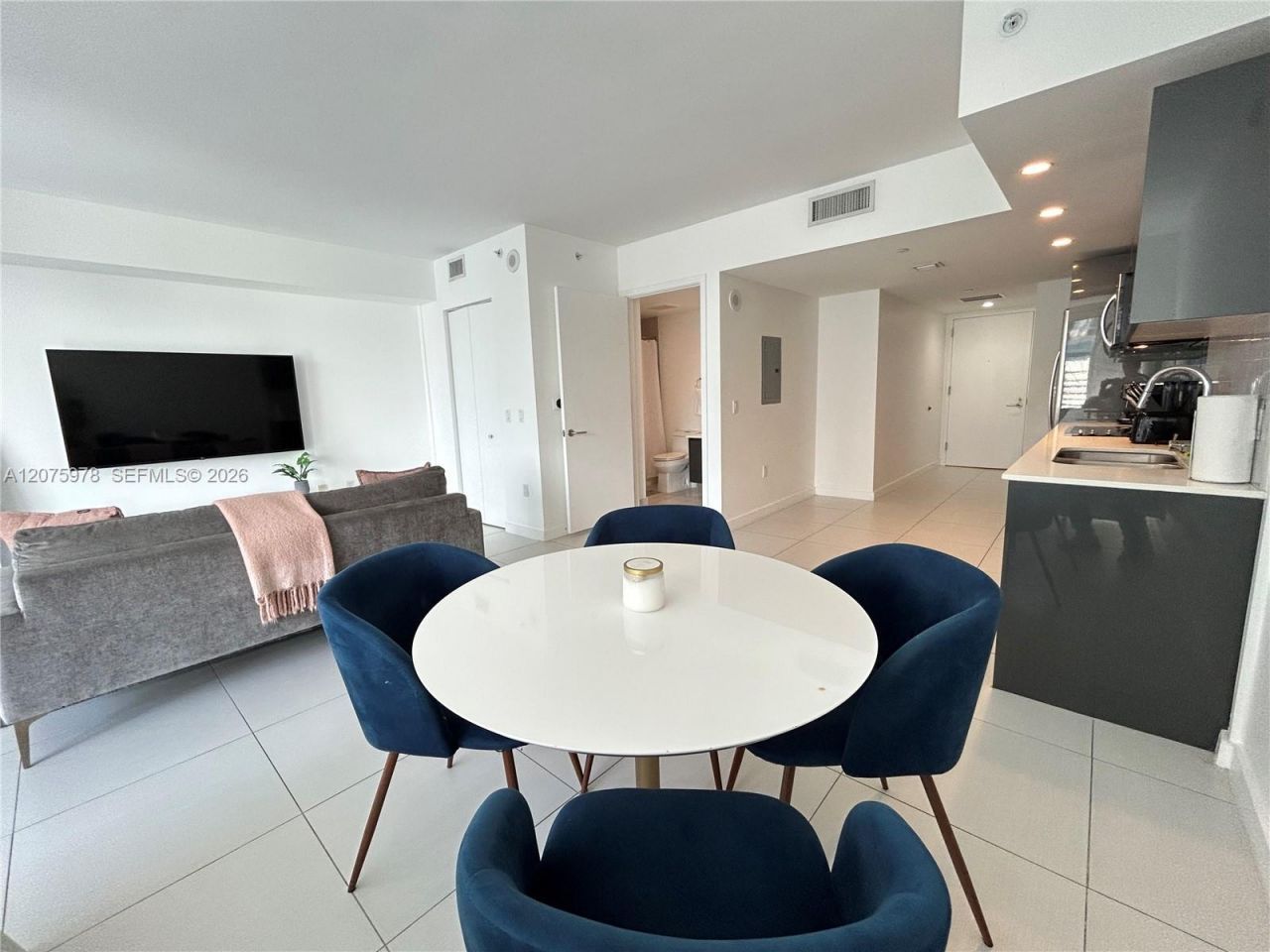 31 SE 6th St, Unit 1703, Miami, FL 33131 Photo