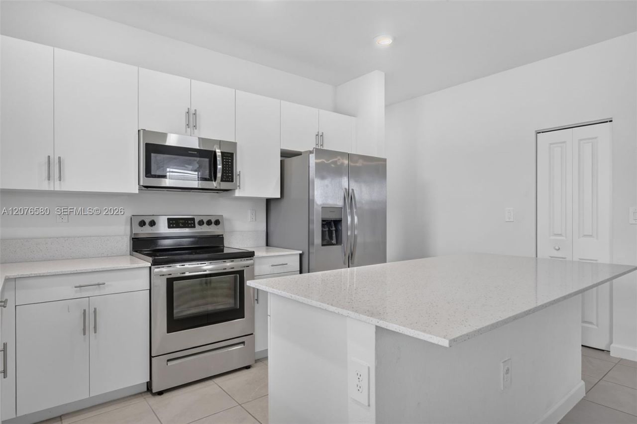 11942 SW 239th St , Unit 11942, Homestead, FL 33032 Photo