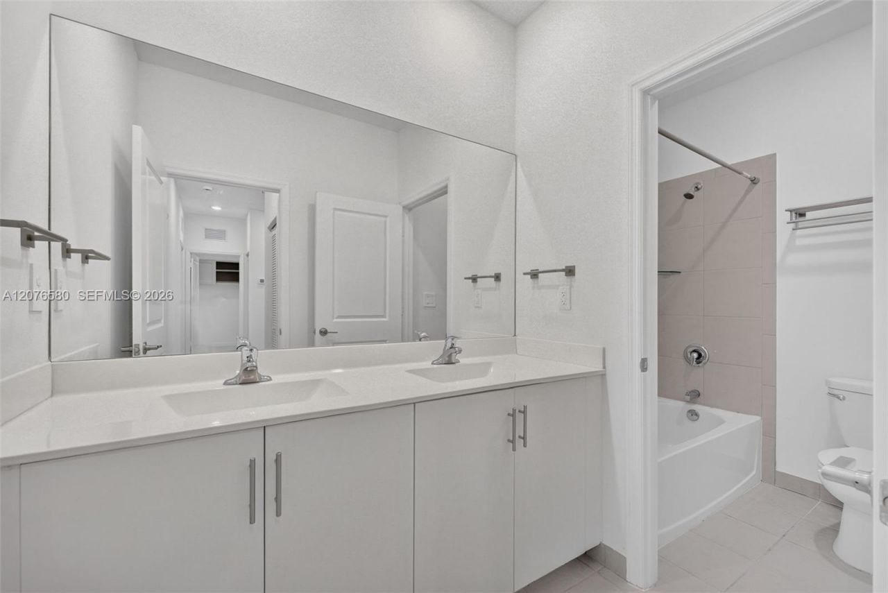 11942 SW 239th St , Unit 11942, Homestead, FL 33032 Photo