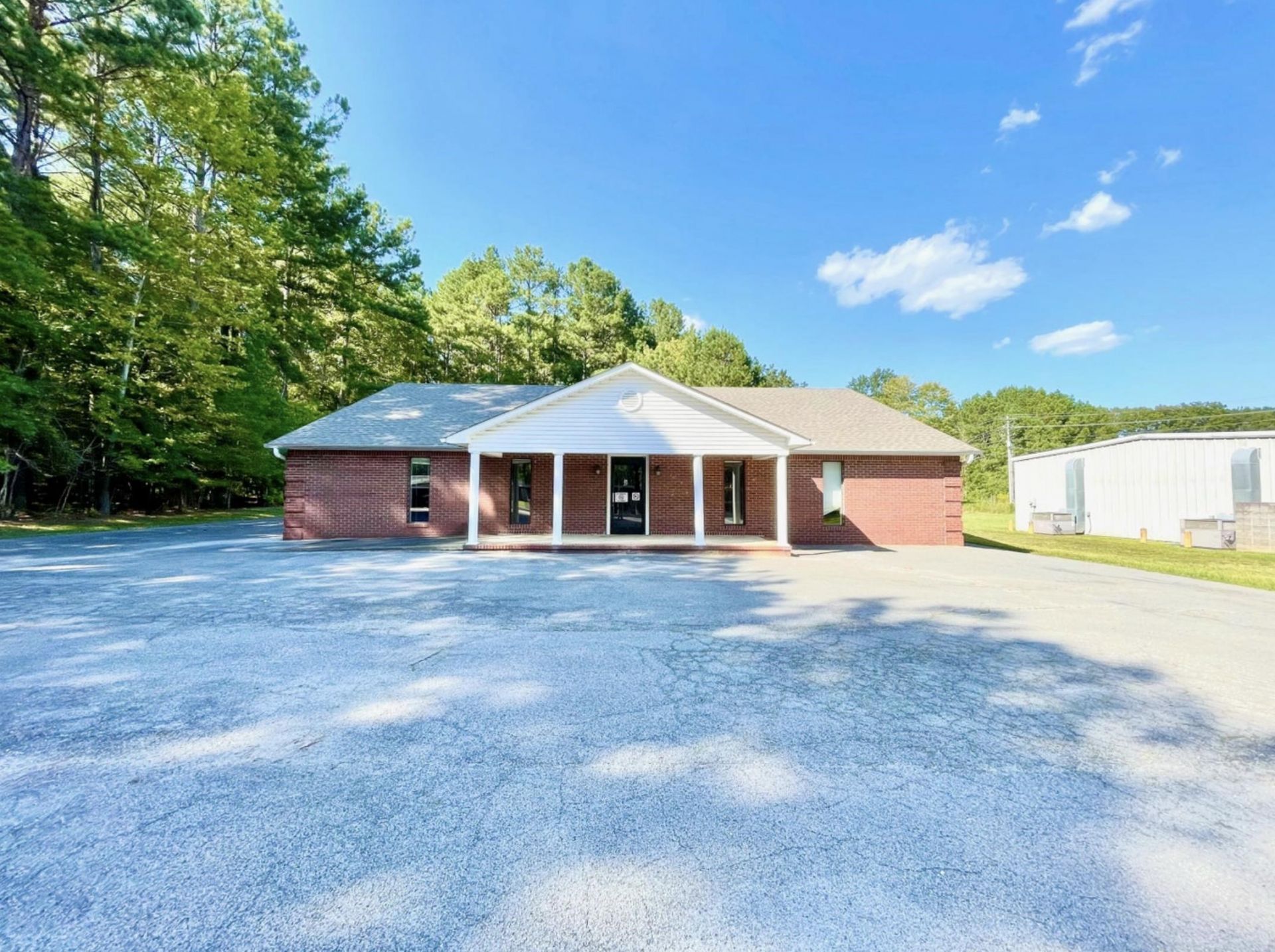 1250 Betty Dale Dr, Iuka, MS 38852 Main Photo