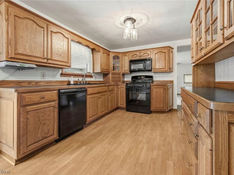 3140 Rusty Avenue SW, Canton, OH 44706 Photo 6