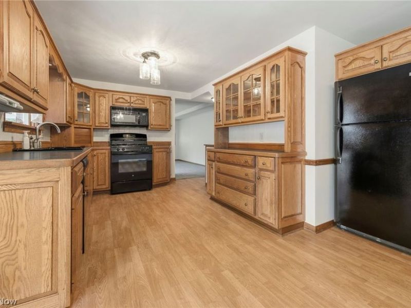 3140 Rusty Avenue SW, Canton, OH 44706 Photo 7