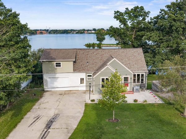 N7082 Airport Road, Beaver Dam, WI 53916