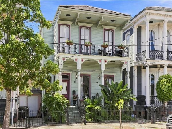 1235 ANNUNCIATION Street, New Orleans, LA 70130