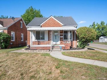 21051 Universal Avenue, Eastpointe, Mi 48021