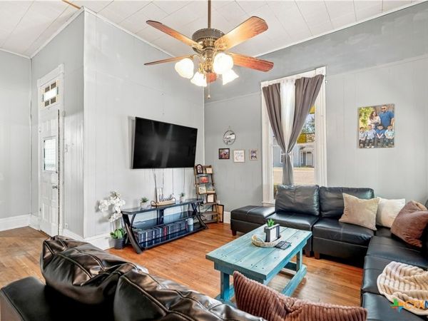 801 Josephine Street, Yoakum, TX 77995