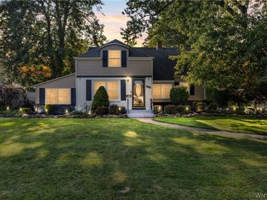 385 Walton Drive, Buffalo, NY 14226