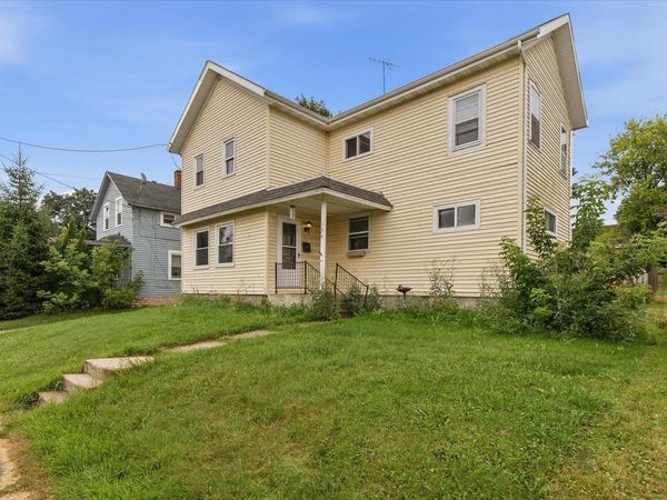 134 W FACTORY STREET, SEYMOUR, WI 54165