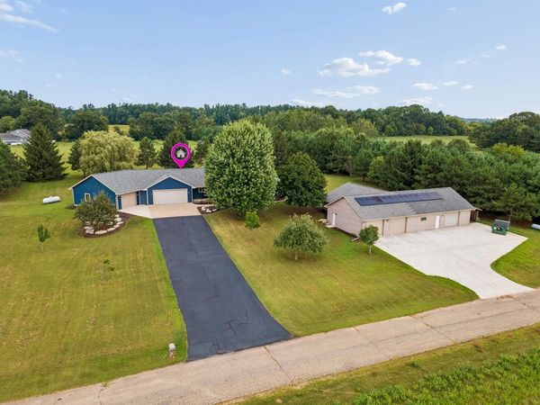 E8522 THIEME DRIVE, Fremont, WI 54940