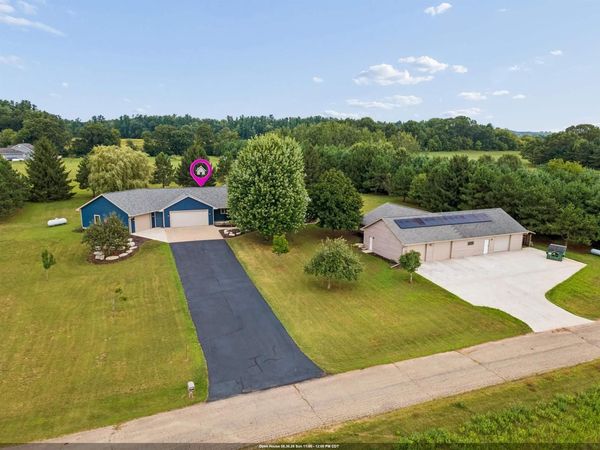 E8522 THIEME DRIVE, Fremont, WI 54940