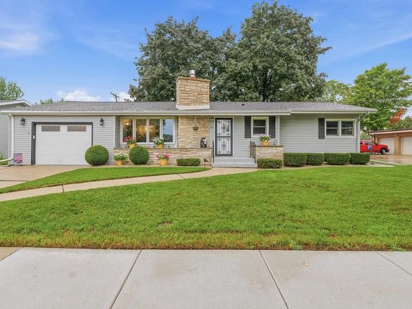 256 S PETERS AVENUE, Fond Du Lac, WI 54935
