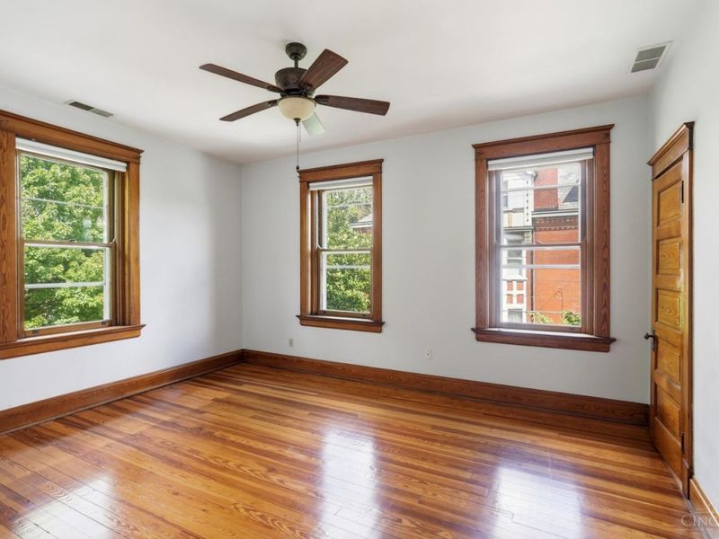 548 Howell Avenue, Cincinnati, OH 45220 Photo 35