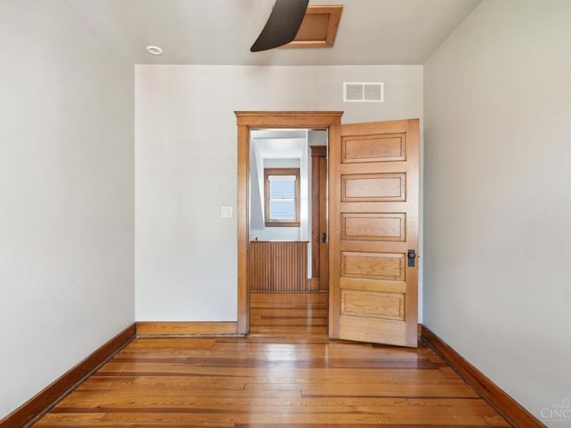 548 Howell Avenue, Cincinnati, OH 45220 Photo 41