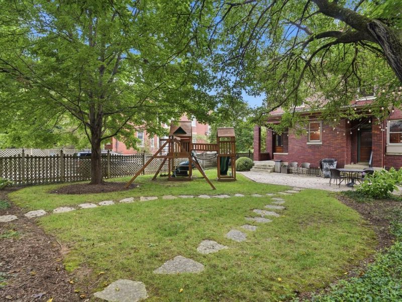 548 Howell Avenue, Cincinnati, OH 45220 Photo 59