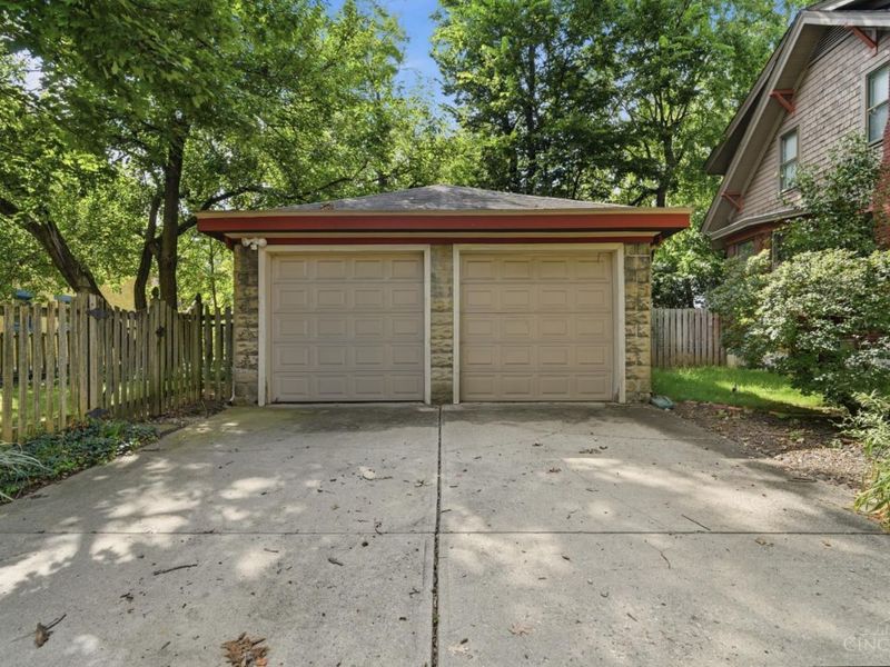 548 Howell Avenue, Cincinnati, OH 45220 Photo 61