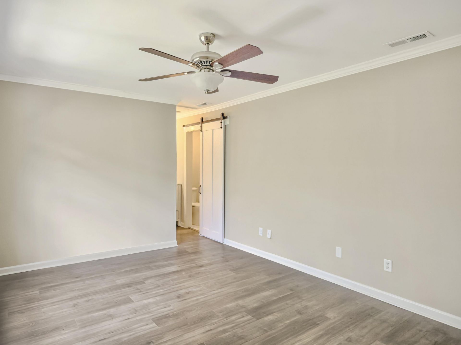 1809 Parc Vue Photo 30