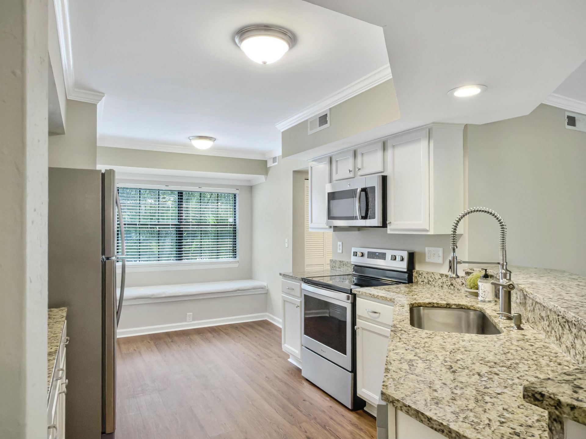 1809 Parc Vue Photo 6