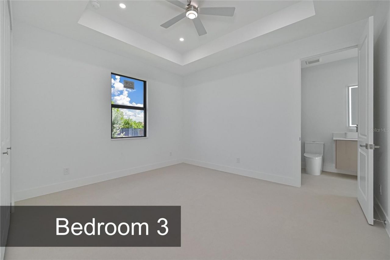 425 SW 31st Avenue, Cape Coral, FL 33991 Photo