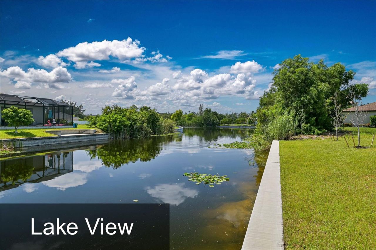 425 SW 31st Avenue, Cape Coral, FL 33991 Photo