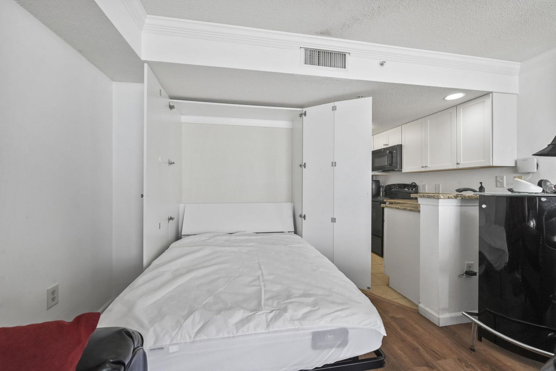 2201 S Ocean Blvd. Photo 14