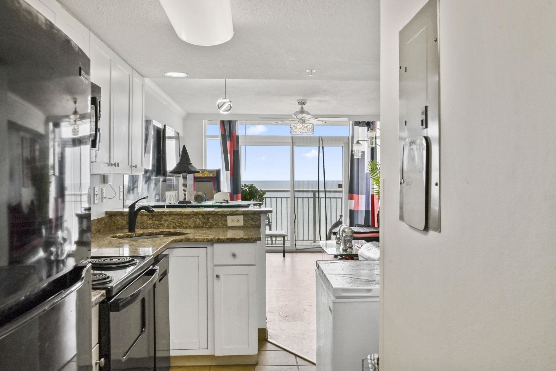 2201 S Ocean Blvd. Photo 5