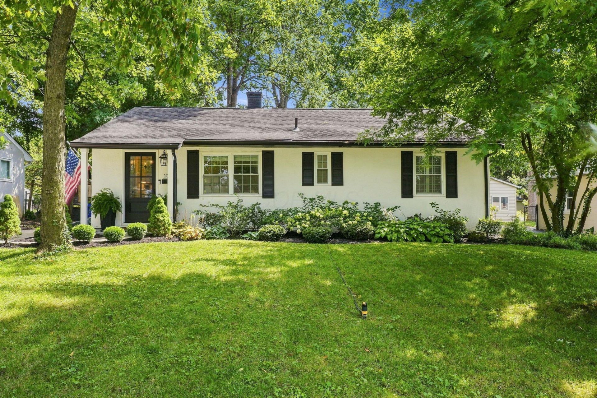 2265 Edgevale Road, Upper Arlington, OH 43221 Main Photo
