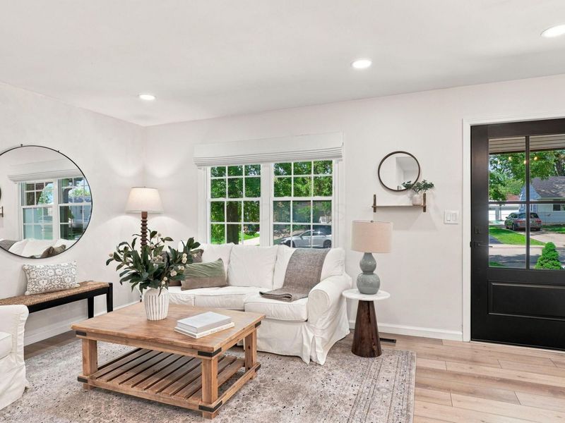 2265 Edgevale Road, Upper Arlington, OH 43221 Photo 3