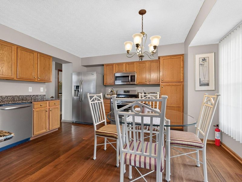 6084 Maidstone Court, Westerville, OH 43082 Photo 10