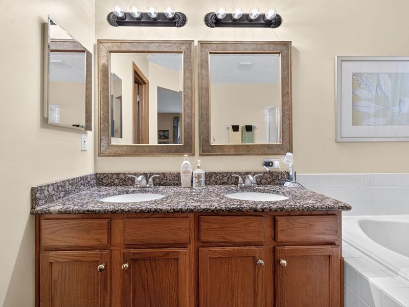 6084 Maidstone Court, Westerville, OH 43082 Photo 17