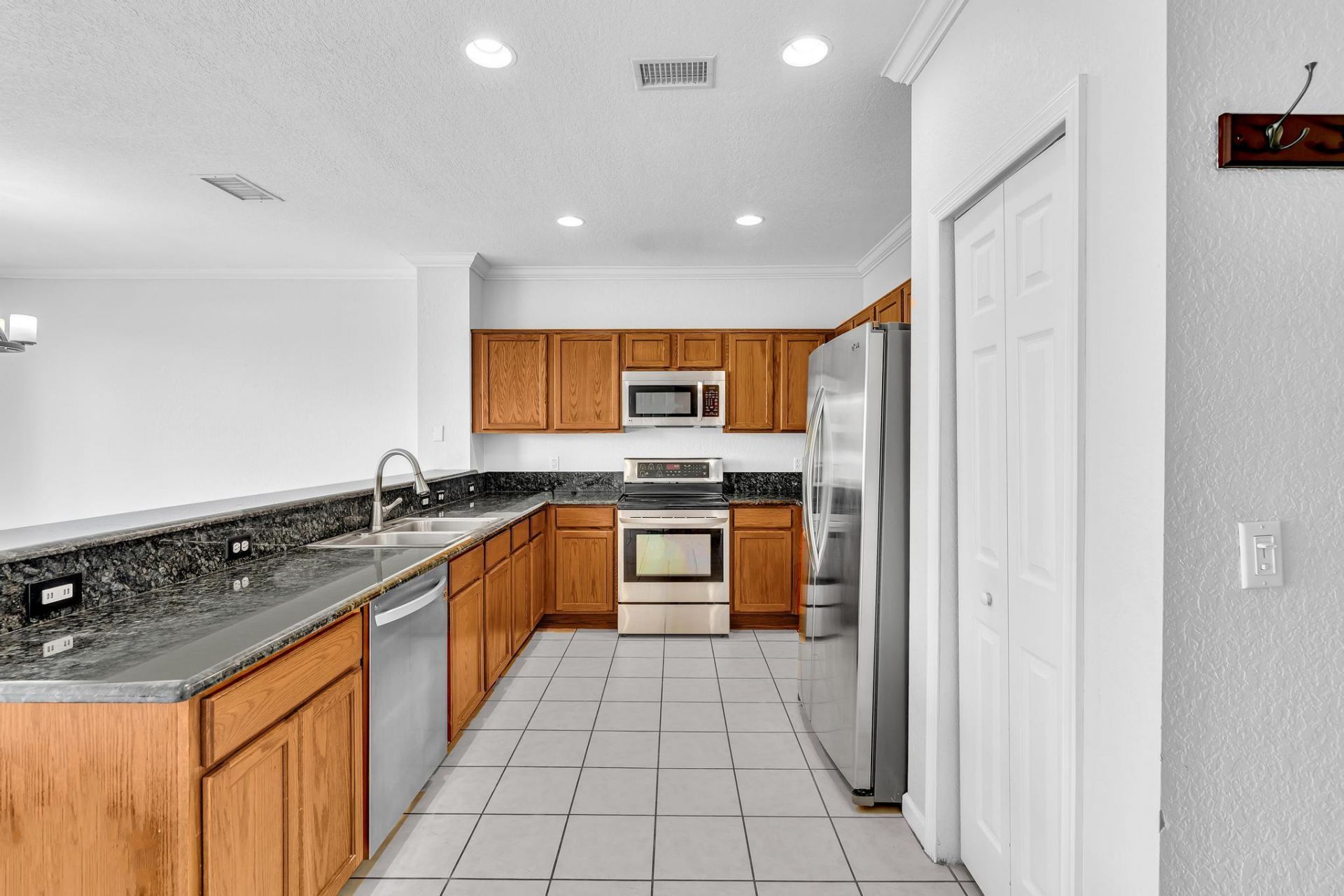 3028 N Evergreen Circle, Boynton Beach, FL 33426 Photo