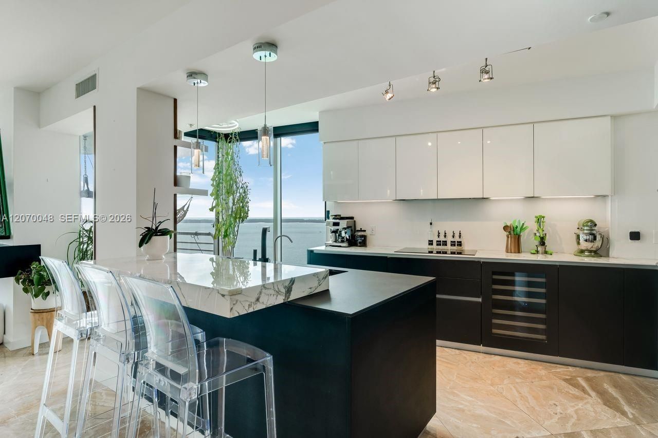 335 S Biscayne Blvd , Unit 2609, Miami, FL 33131 Photo