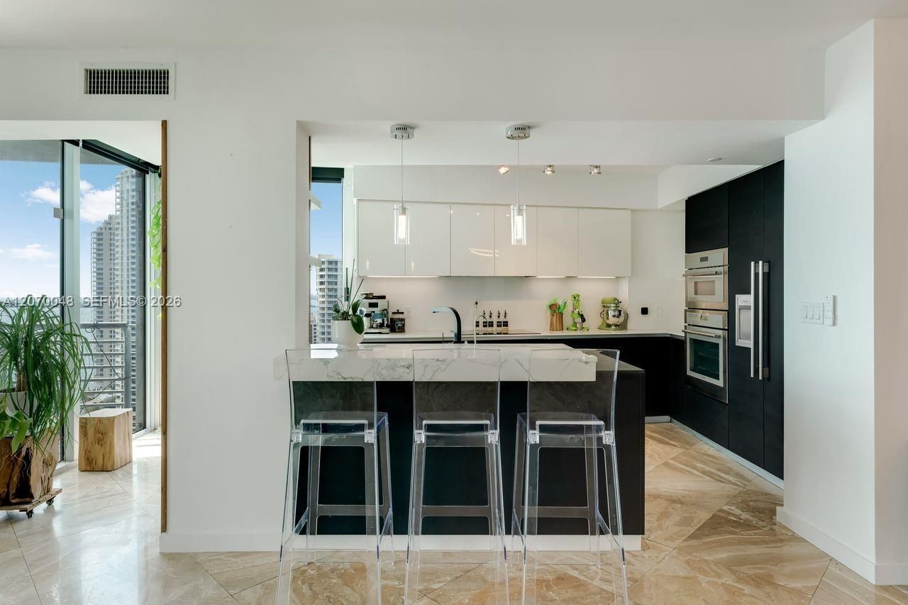 335 S Biscayne Blvd , Unit 2609, Miami, FL 33131 Photo