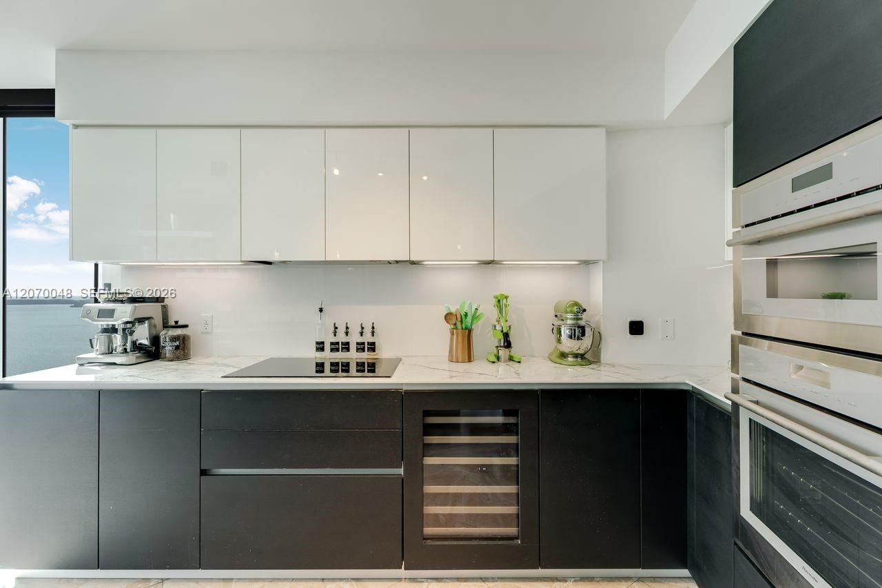 335 S Biscayne Blvd , Unit 2609, Miami, FL 33131 Photo